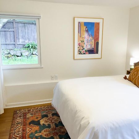 Magnolia Garden Cottage Сиэтл Экстерьер фото